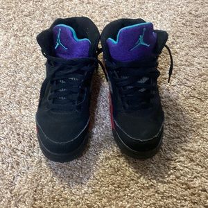 Jordan’s. Fire Red. Metallic. Grape. Size 3Y